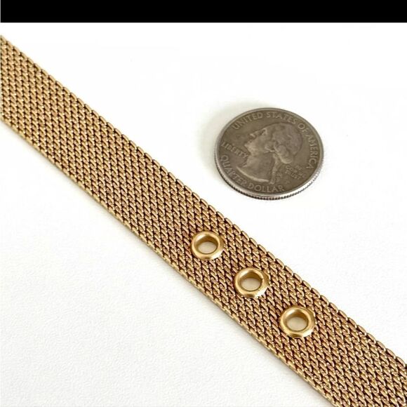Vintage Avon Vintage Avon Gold Tone Mesh Belt Buckle Adjustable Bracelet 6" - 7" - Picture 12 of 14